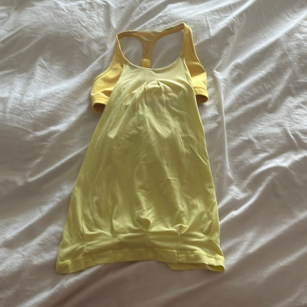 Lululemon top